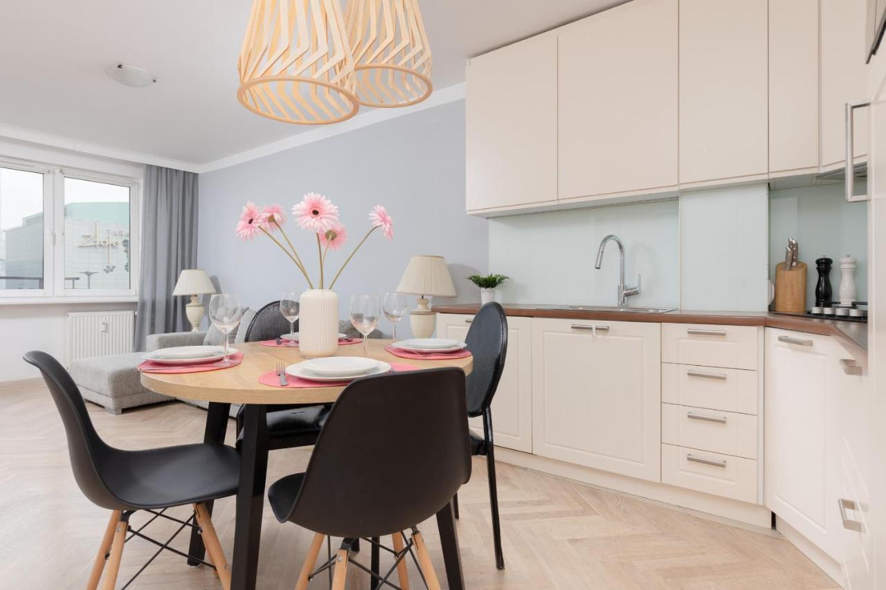 Zlota Apartment Center Of Warsaw By Noclegi Renters Dış mekan fotoğraf