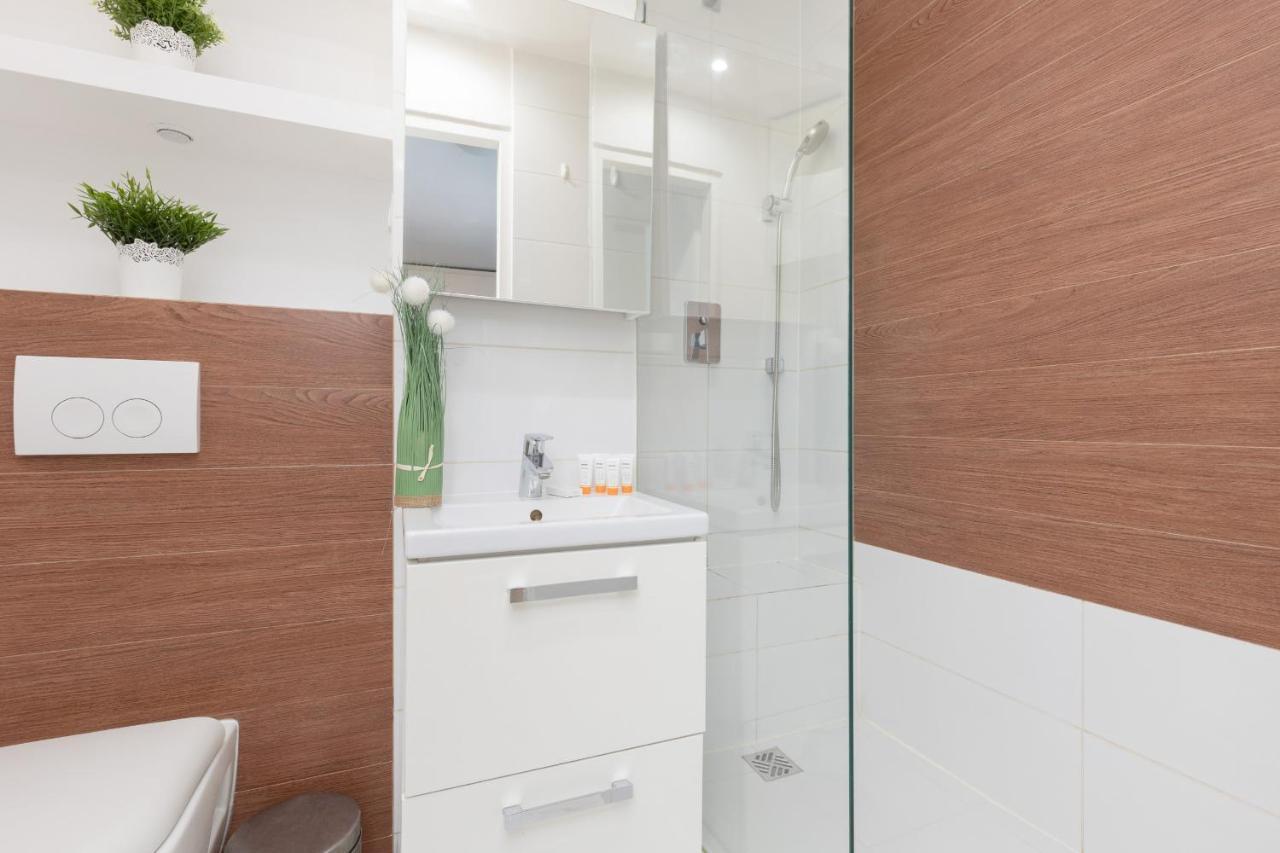 Zlota Apartment Center Of Warsaw By Noclegi Renters Dış mekan fotoğraf